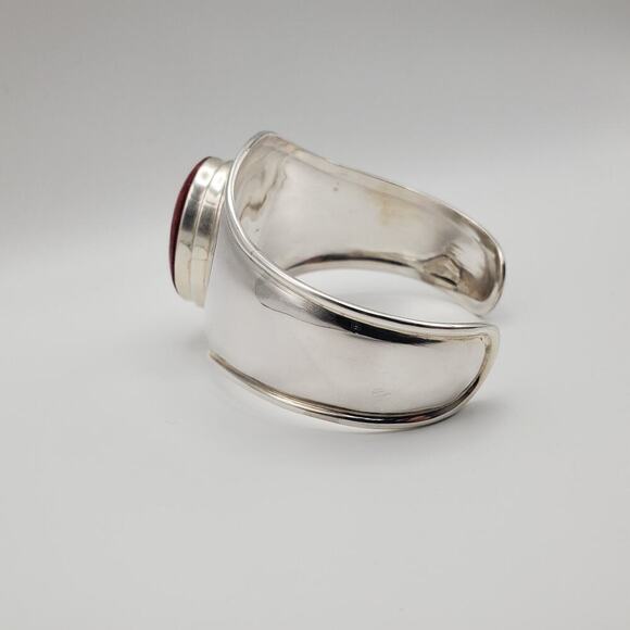 925 Sterling Silver Red Coral Southwestern Wide Cuff Bracelet 28.88 Grams - Picture 2 of 9